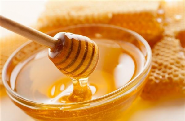 فروش عمده عسل چهار گیاه در کشور